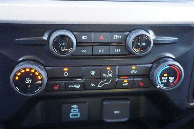 New 2026 Ford F350 XLT w/ XLT Premium Package AWD/4WD image 27
