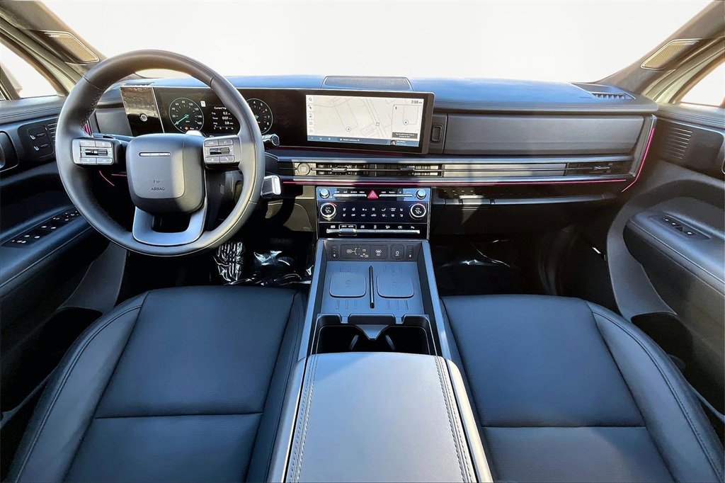 Used 2025 Hyundai Santa Fe Calligraphy image 16