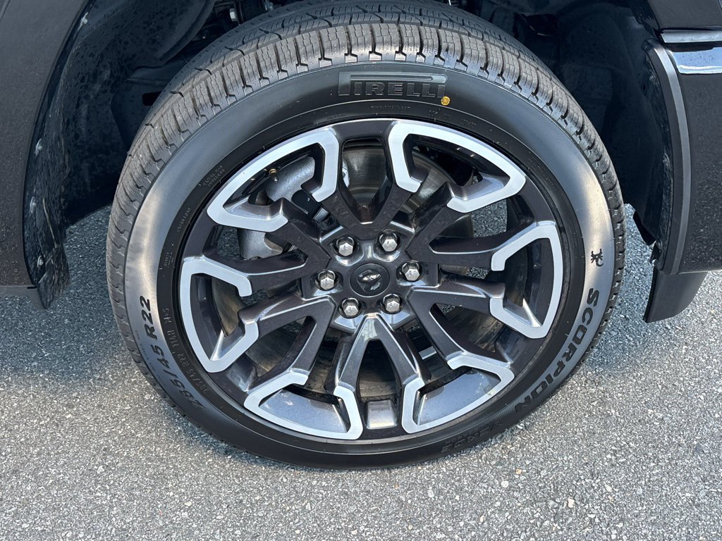 Used 2025 RAM 1500 Limited AWD/4WD image 29