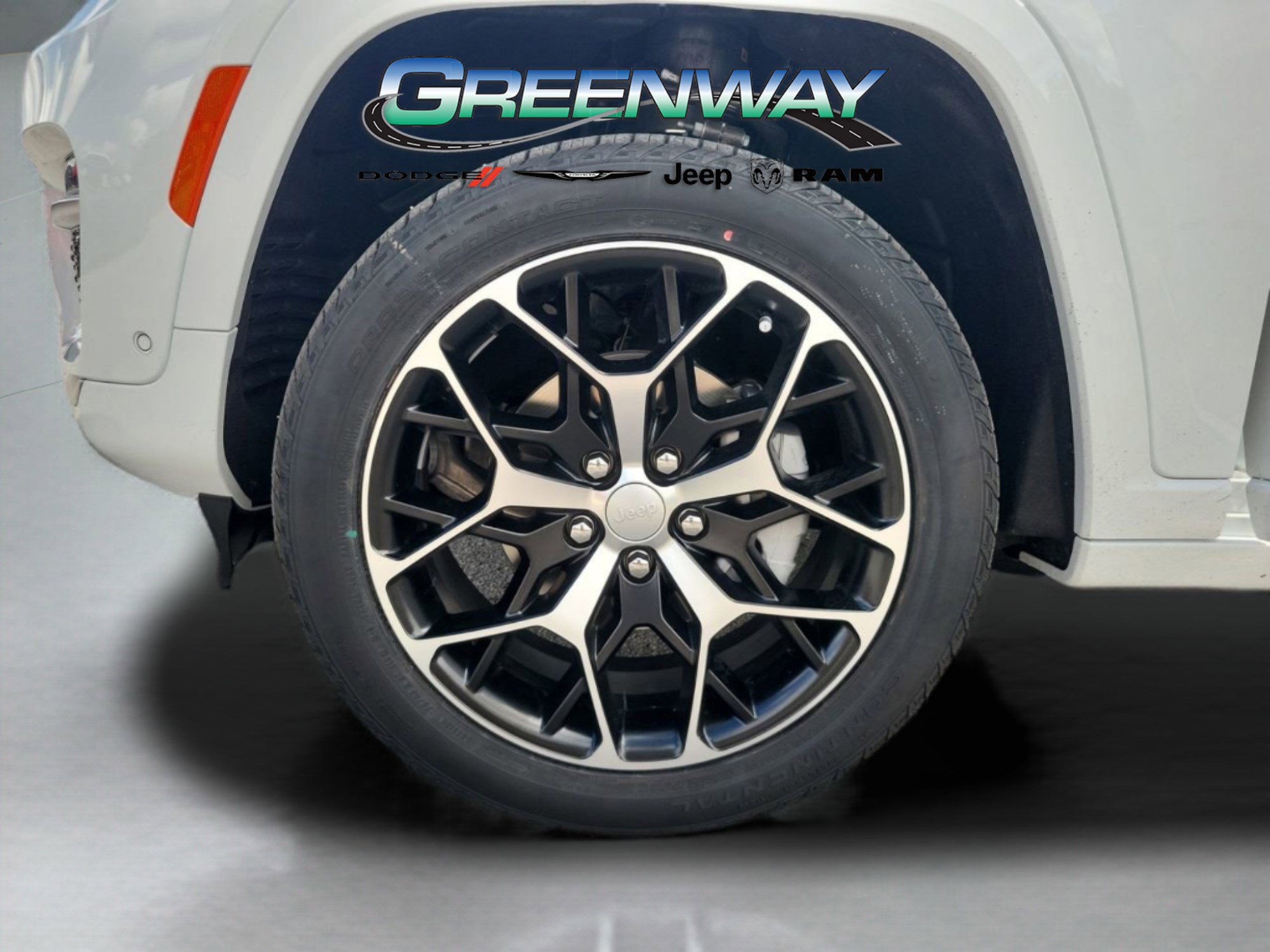 Used 2025 Jeep Grand Cherokee Summit image 33