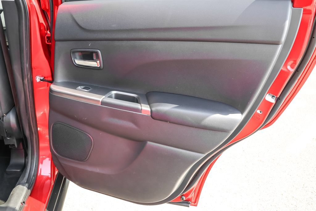 Used 2024 Mitsubishi Outlander Sport SE AWD/4WD image 30