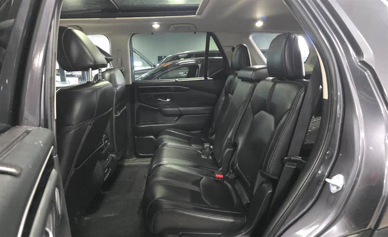 Used 2023 Honda Pilot Touring image 8