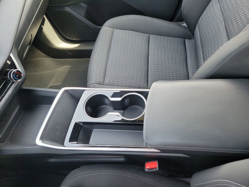 Used 2025 Chevrolet Equinox LT image 22