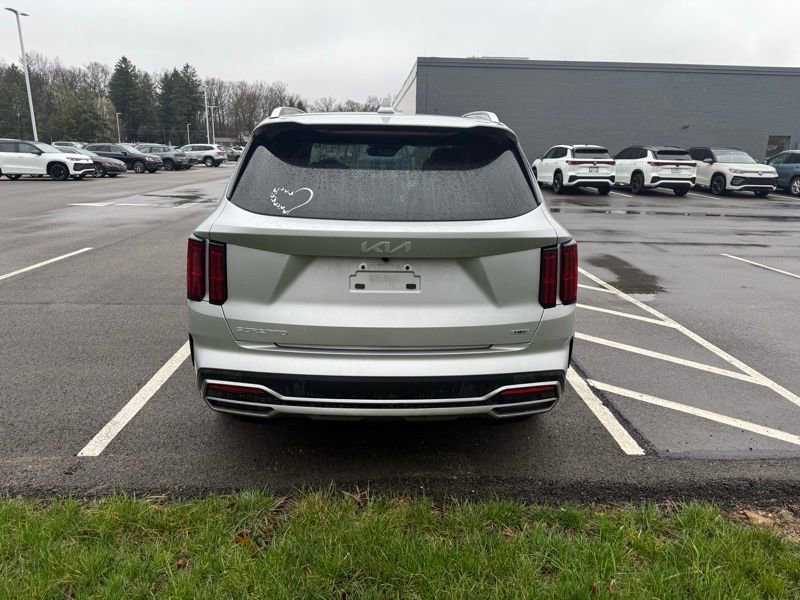 Used 2023 Kia Sorento SX Prestige w/ Panoramic Sunroof Package image 7
