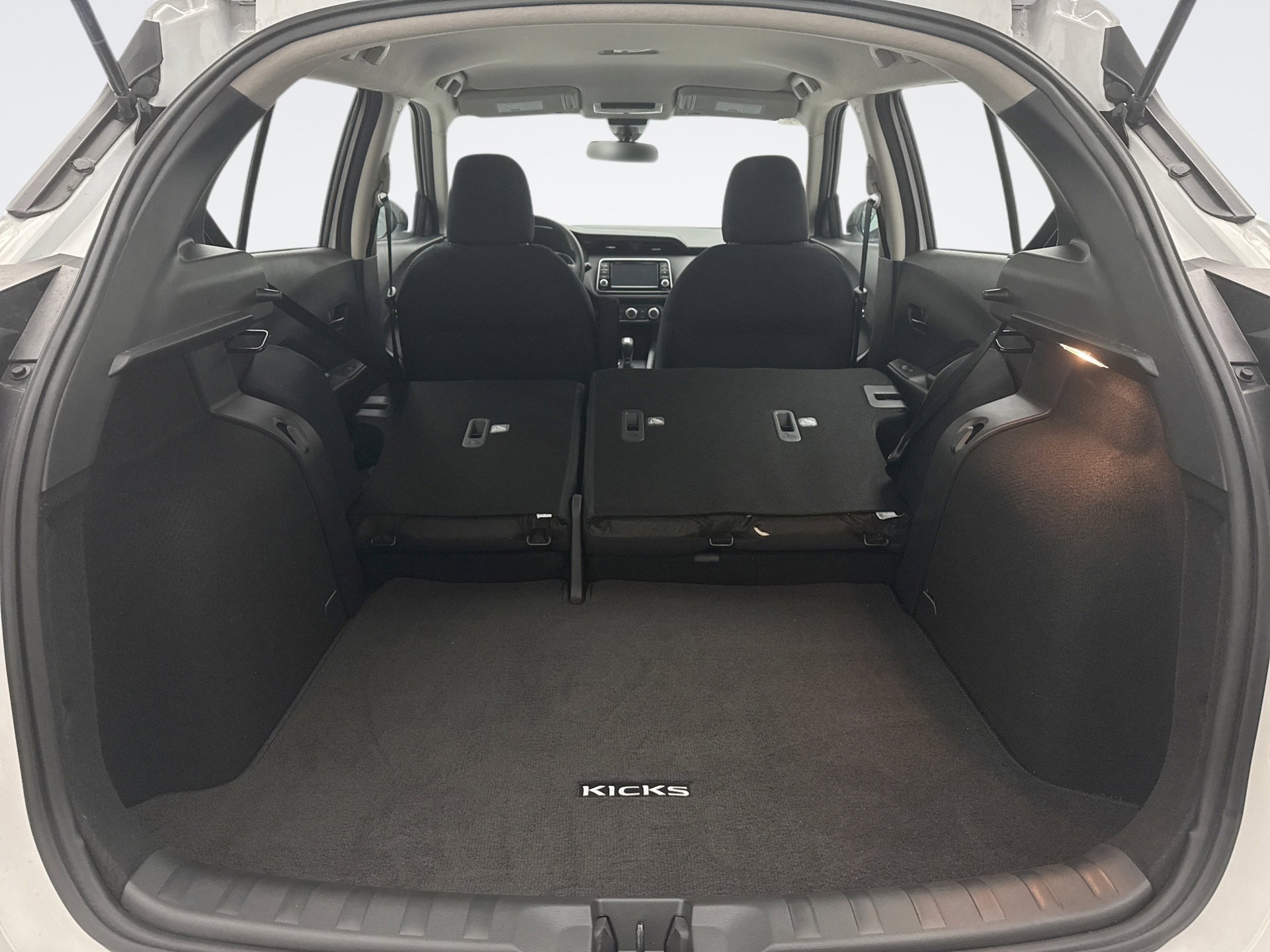 Used 2025 Nissan Kicks Play S image 20