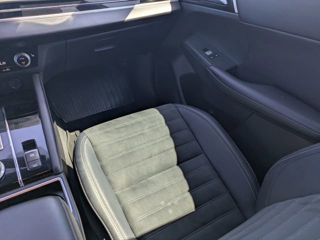 Used 2024 Mitsubishi Outlander SE image 20