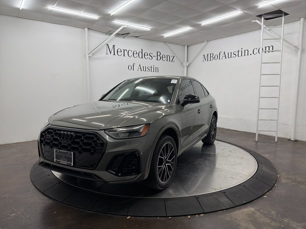 Used 2024 Audi SQ5 Premium Plus w/ Premium Plus Package image 3