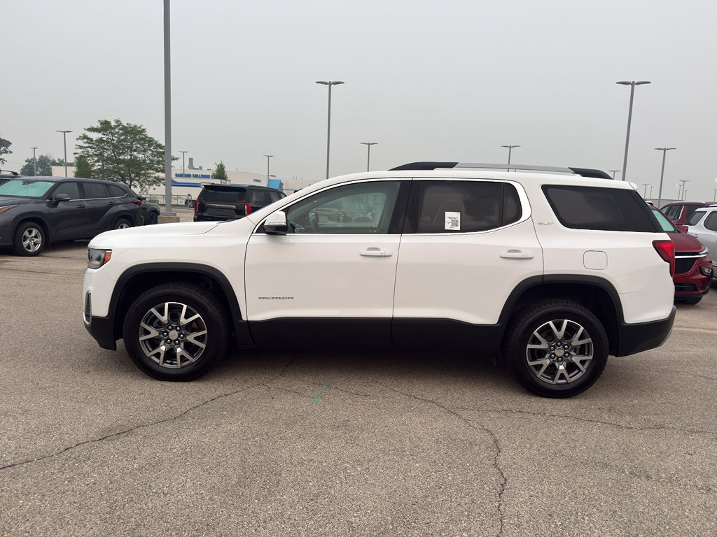 Certified 2023 GMC Acadia SLT w/ LPO, Floor Liner Package AWD/4WD image 6