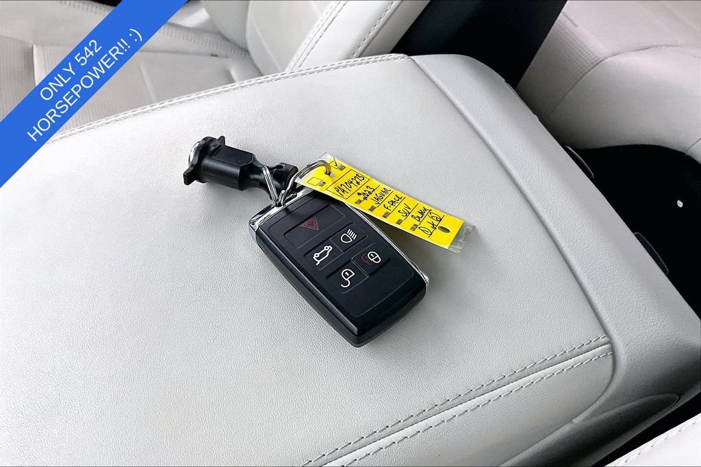Used 2023 Jaguar F-PACE SVR AWD/4WD image 11