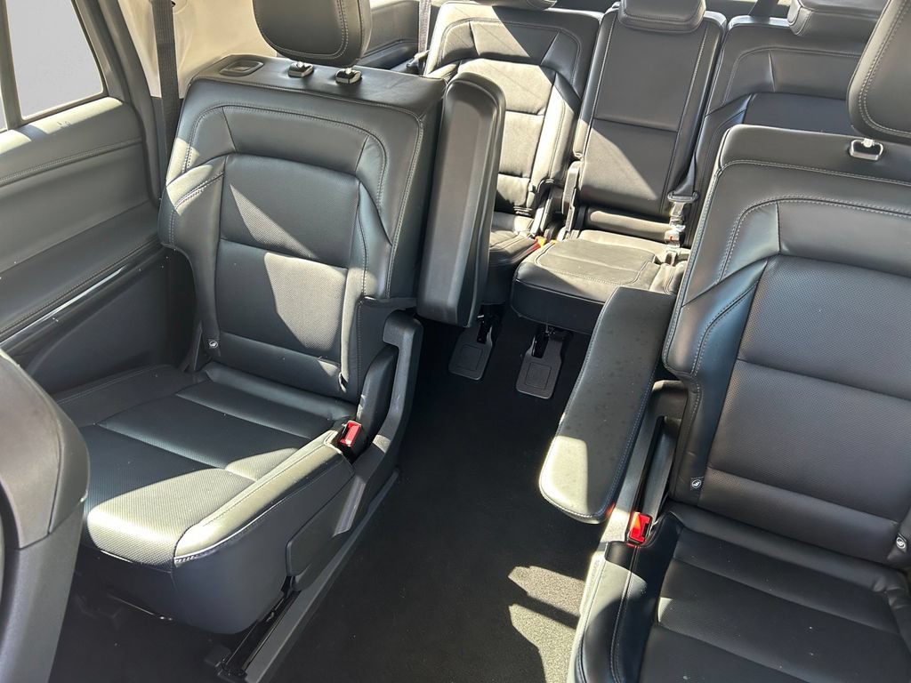 Used 2025 Lincoln Navigator L Reserve AWD/4WD image 14