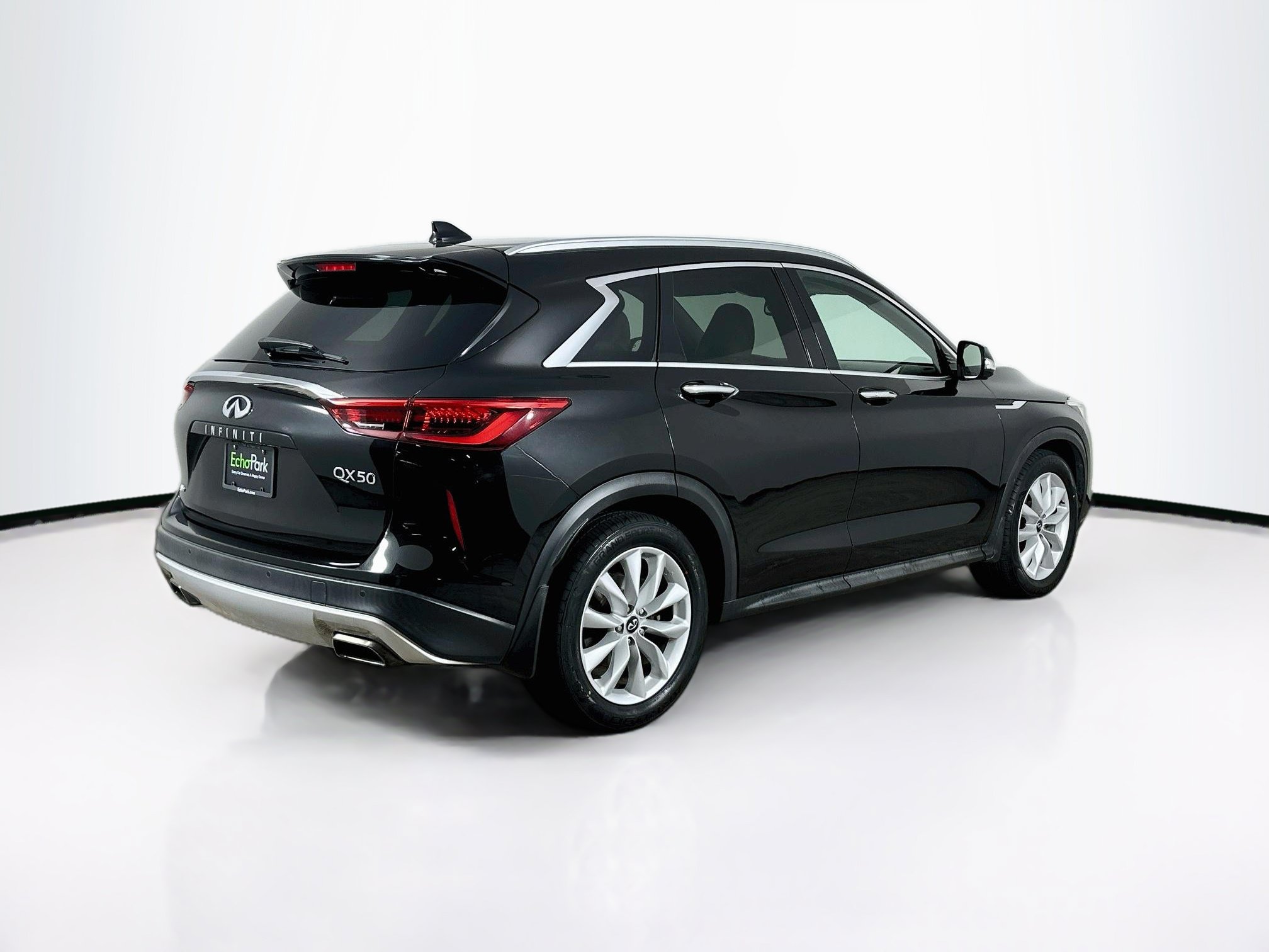 Used 2019 INFINITI QX50 Essential w/ Premium Heat Package AWD/4WD image 9
