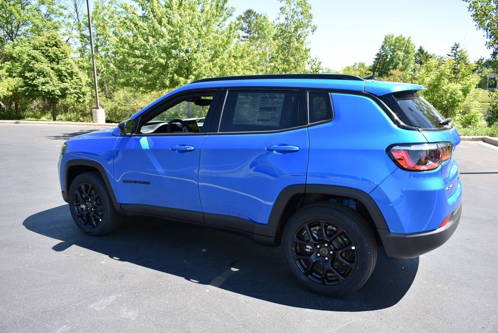 New 2026 Jeep Compass Latitude AWD/4WD image 6