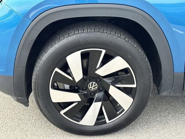 Used 2025 Volkswagen Atlas Cross Sport SE w/ Panoramic Sunroof Package image 26