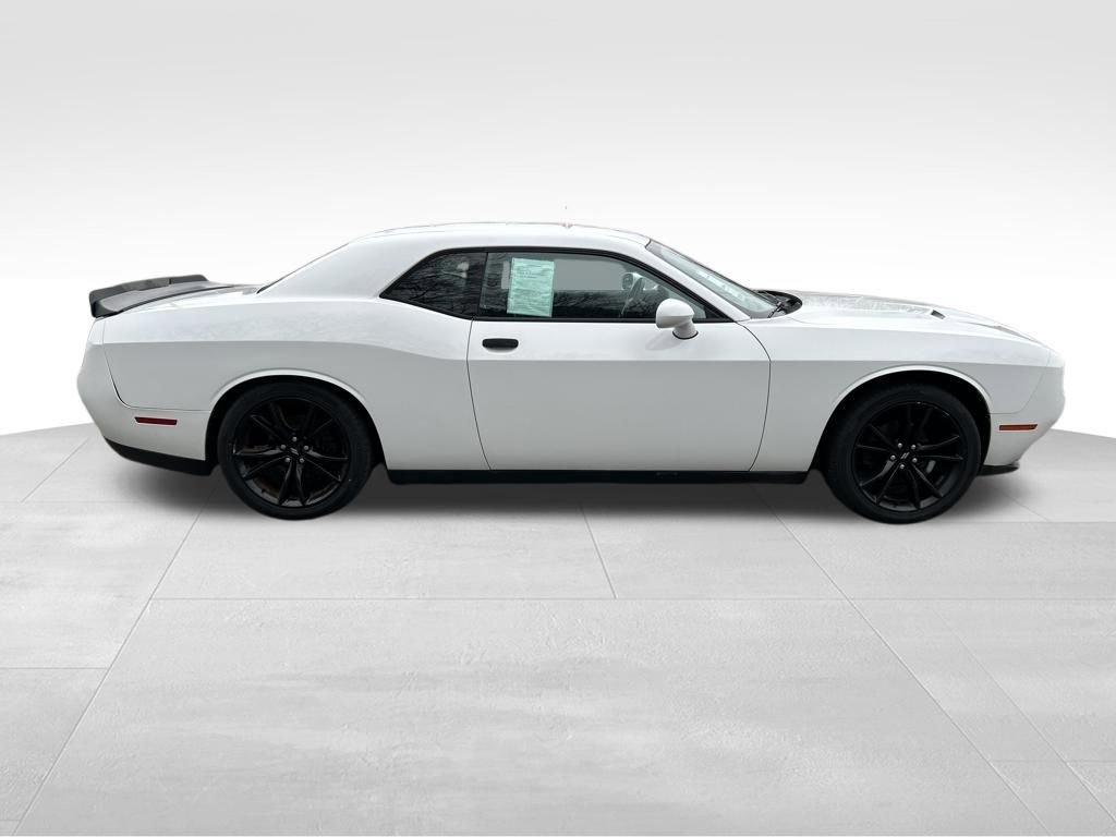 Used 2018 Dodge Challenger SXT w/ Blacktop Package RWD image 7