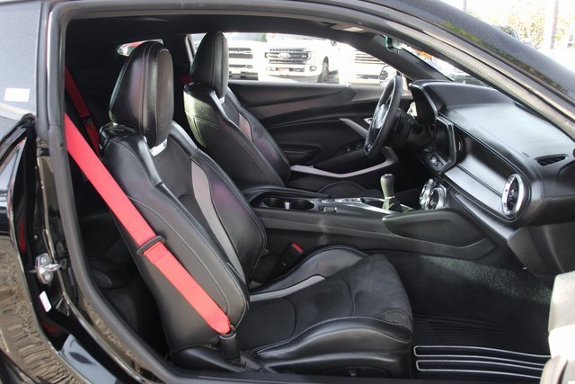 Used 2020 Chevrolet Camaro SS image 34