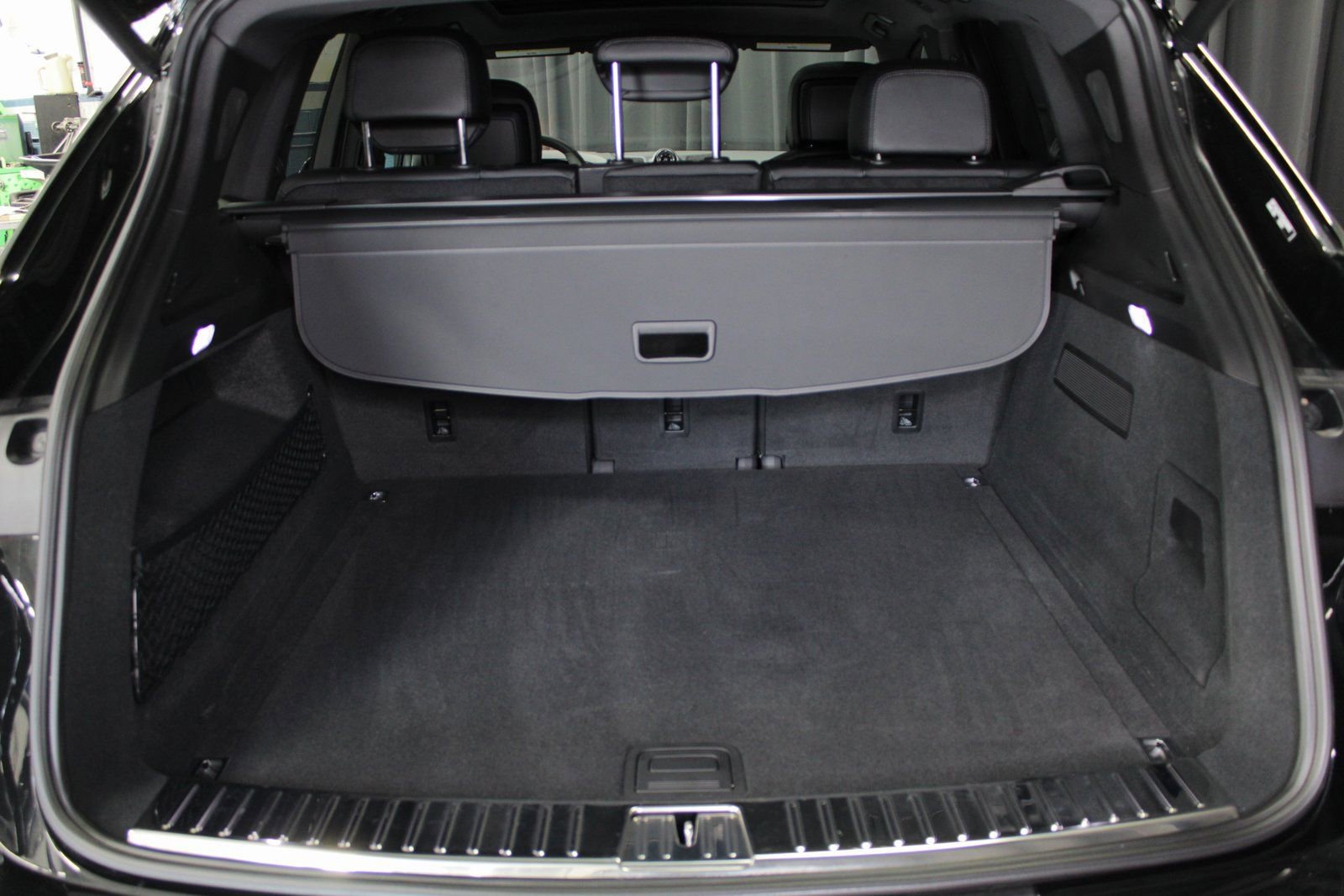 Certified 2025 Porsche Cayenne image 17