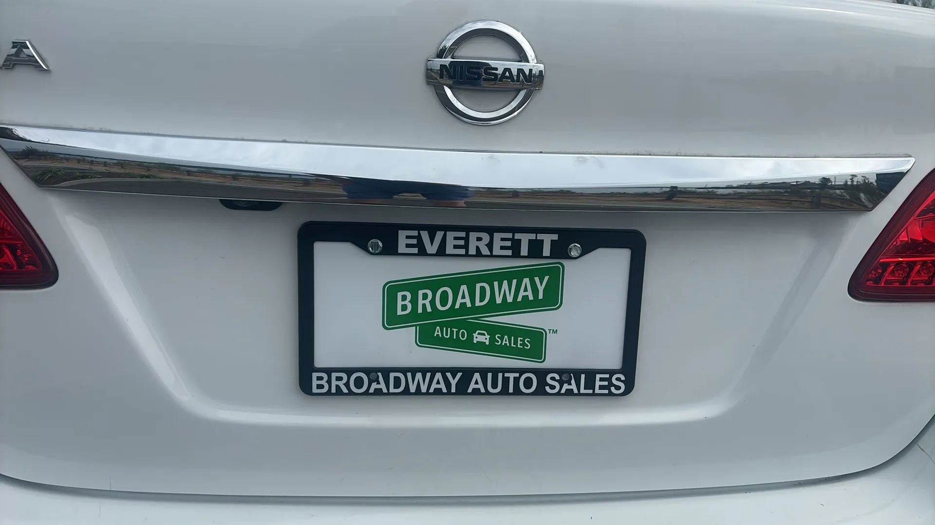 Used 2015 Nissan Sentra SV image 12