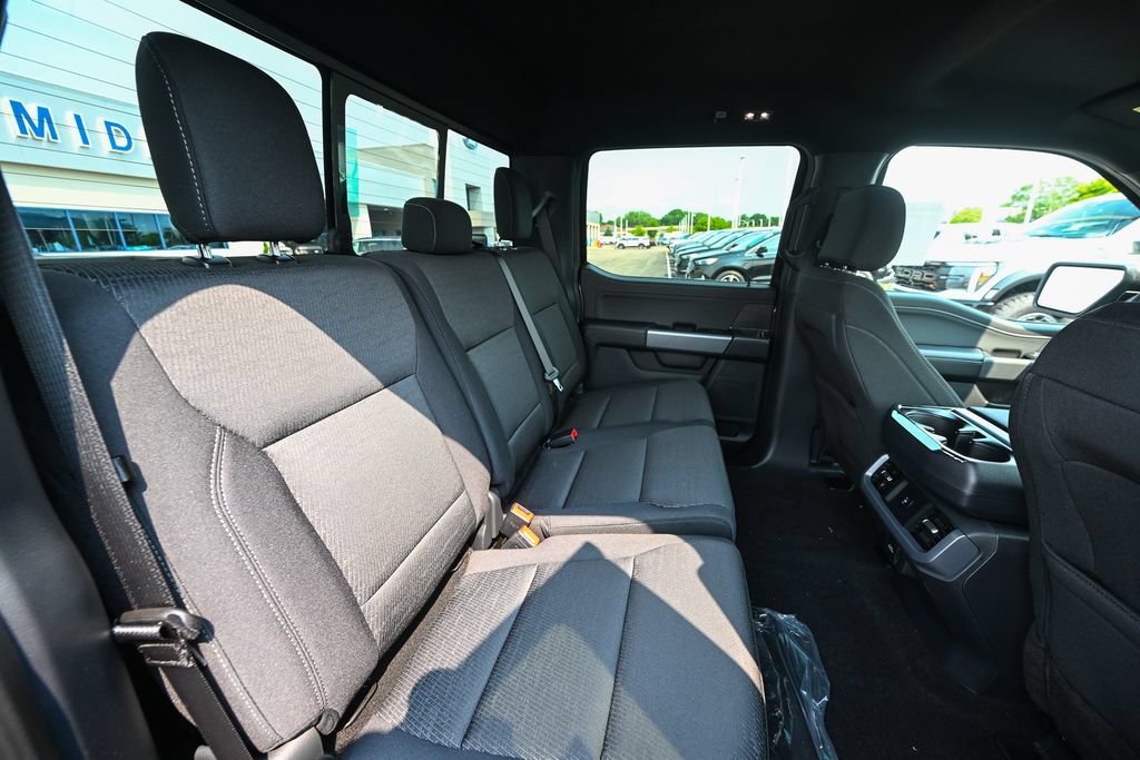 New 2026 Ford F150 XLT w/ Equipment Group 302A MID AWD/4WD image 24