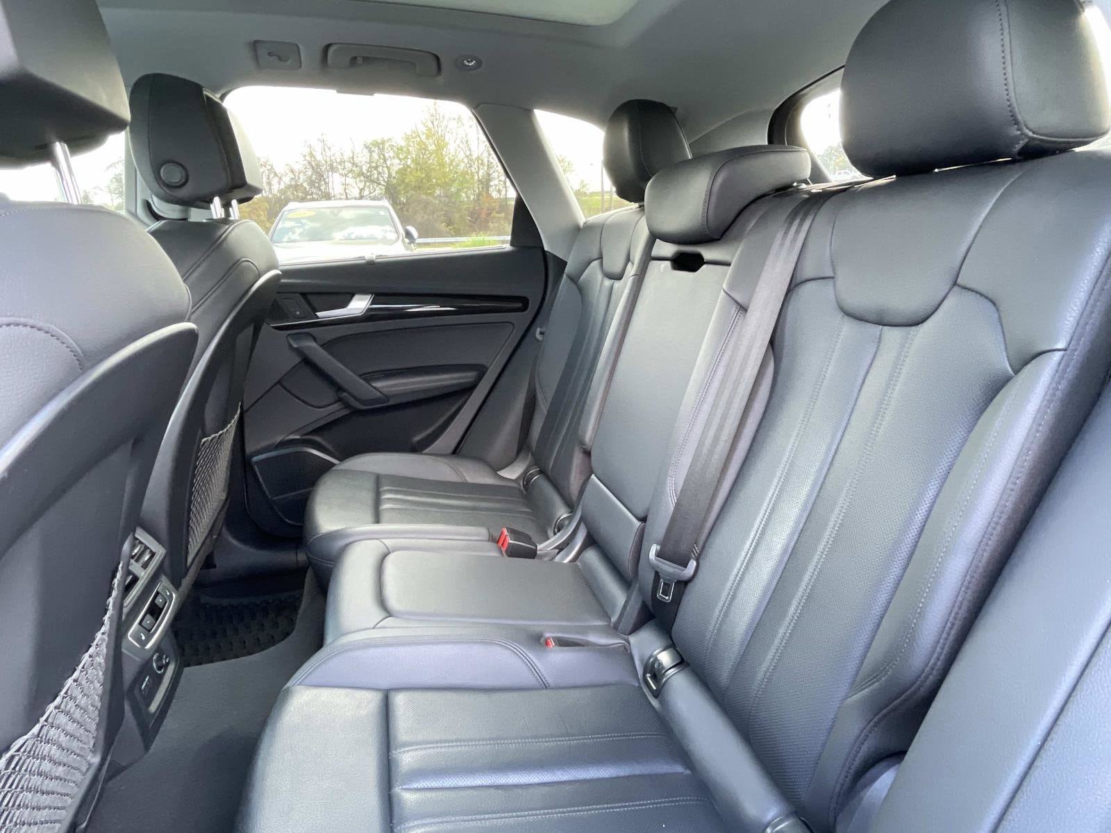 Used 2020 Audi Q5 e Prestige w/ Prestige Package image 12