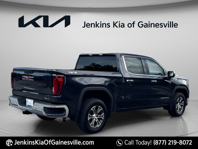 Used 2025 GMC Sierra 1500 SLT AWD/4WD image 3