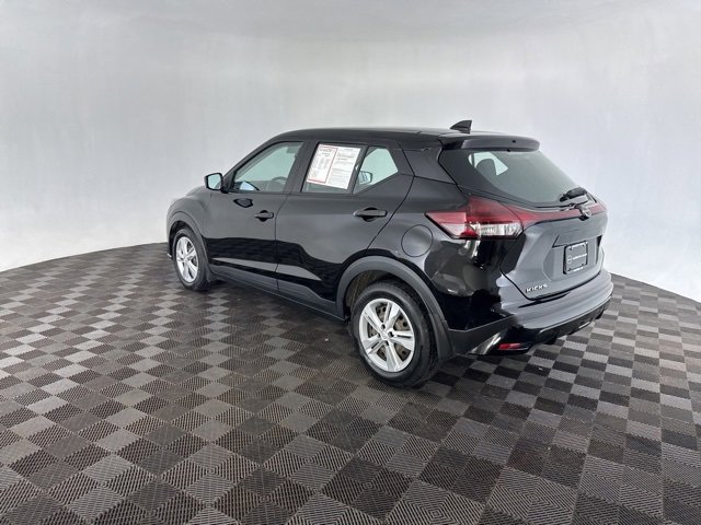 Used 2022 Nissan Kicks S image 7