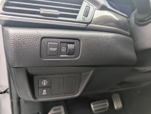 Used 2019 Honda Accord Sport image 14