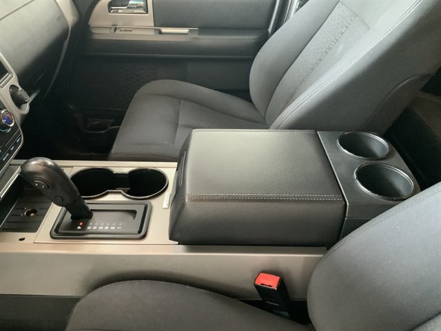 Used 2017 Ford Expedition XLT AWD/4WD image 34
