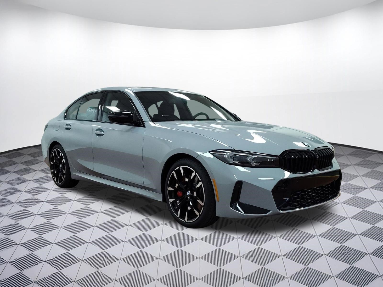Used 2026 BMW 330i xDrive Sedan w/ M Sport Package AWD/4WD image 5