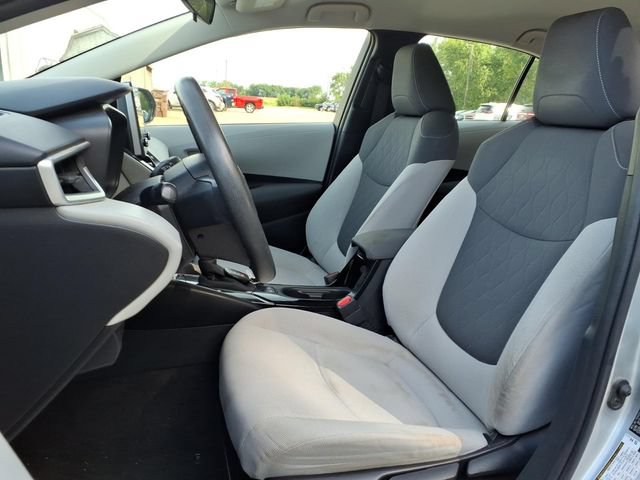 Used 2021 Toyota Corolla LE FWD image 18