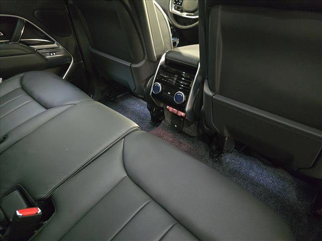 New 2026 Land Rover Range Rover SE AWD/4WD image 11