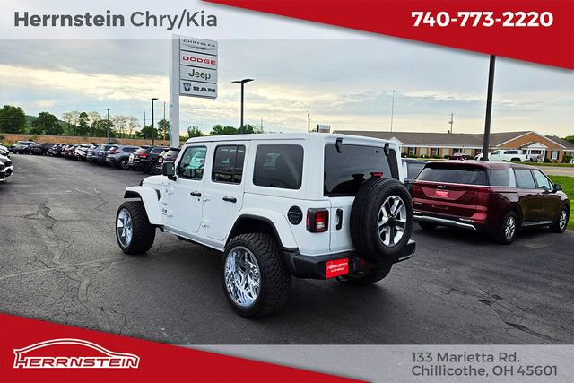 Used 2023 Jeep Wrangler Unlimited Sahara AWD/4WD image 5