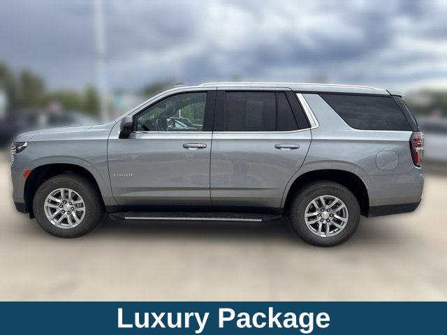Used 2023 Chevrolet Tahoe LT w/ Luxury Package AWD/4WD image 12