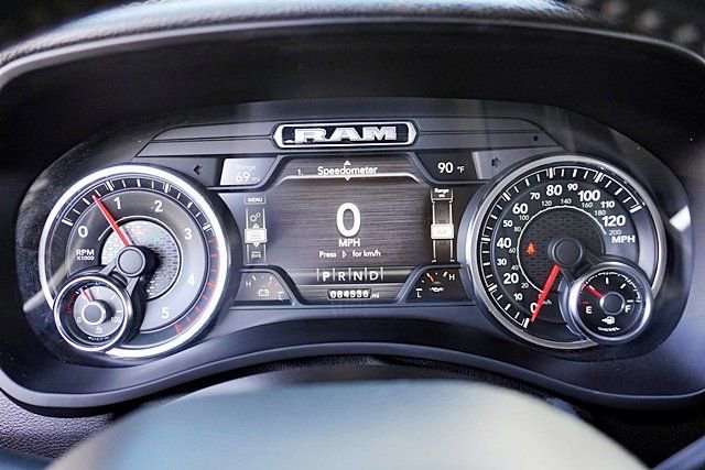 Used 2020 RAM 2500 Laramie w/ Night Edition image 39