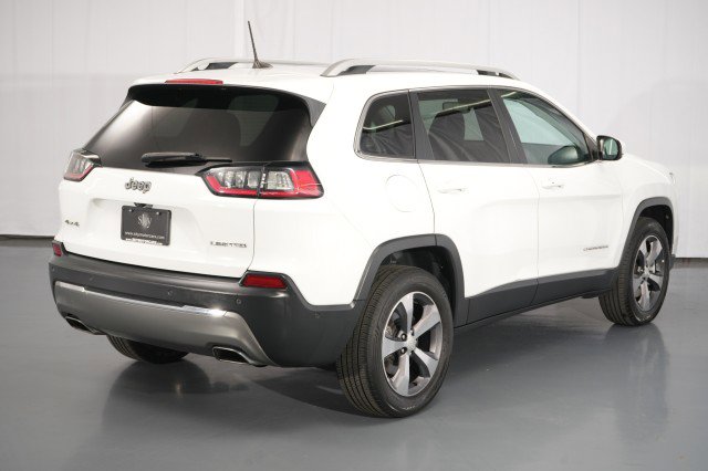 Used 2019 Jeep Cherokee Limited w/ Luxury Group AWD/4WD image 11