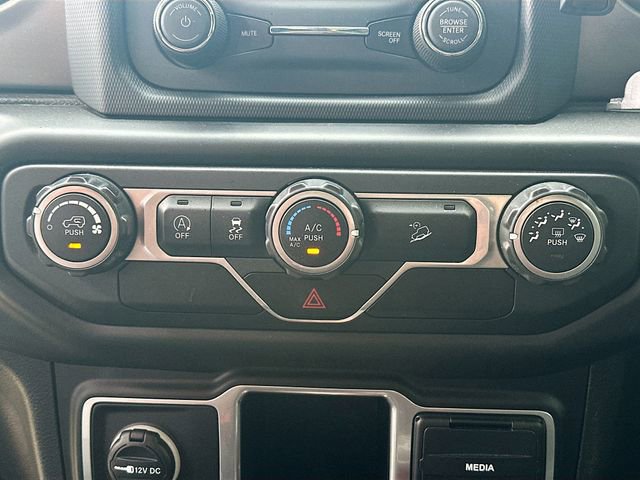 Used 2018 Jeep Wrangler Sport image 17