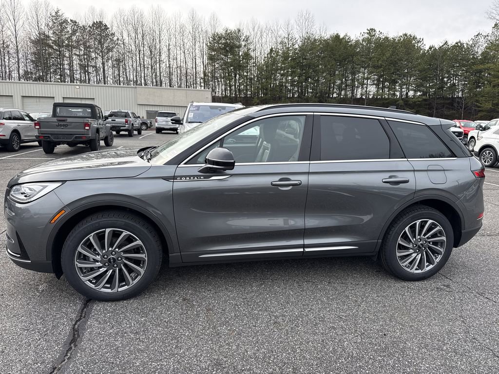 Used 2025 Lincoln Corsair Reserve w/ Equipment Group 202A image 4