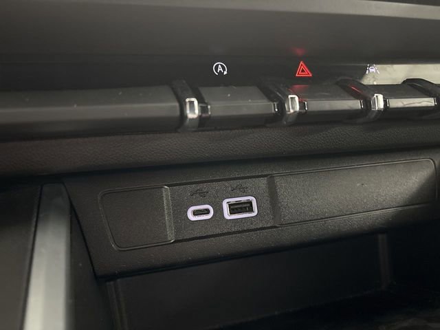 Used 2023 Chevrolet Colorado Trail Boss w/ Technology Package image 60