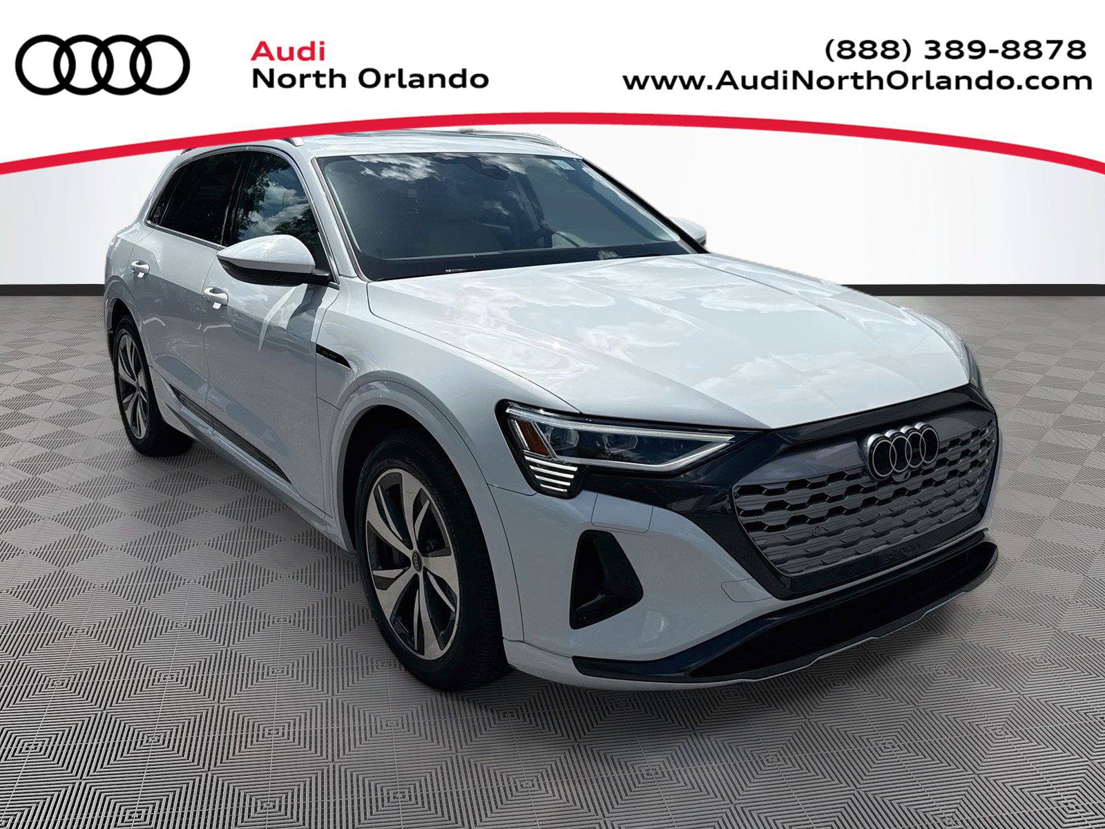 Certified 2024 Audi Q8 e-tron Premium Plus AWD/4WD image 1