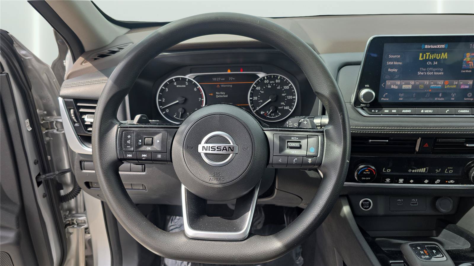 Used 2021 Nissan Rogue SV AWD/4WD image 12