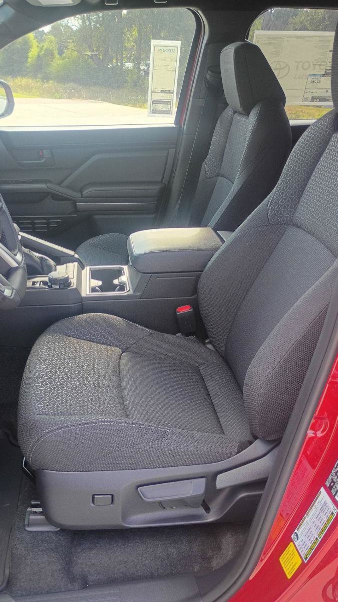 New 2026 Toyota 4Runner SR5 AWD/4WD image 10