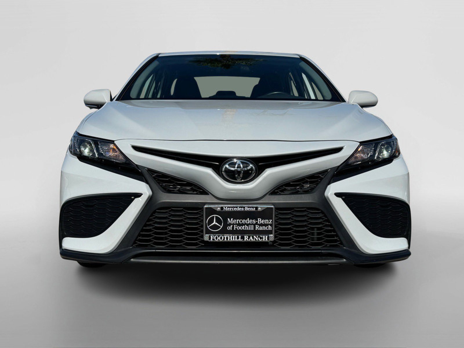 Used 2024 Toyota Camry SE image 8