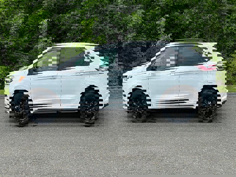 New 2024 Ford Edge SE w/ Black Appearance Package image 26