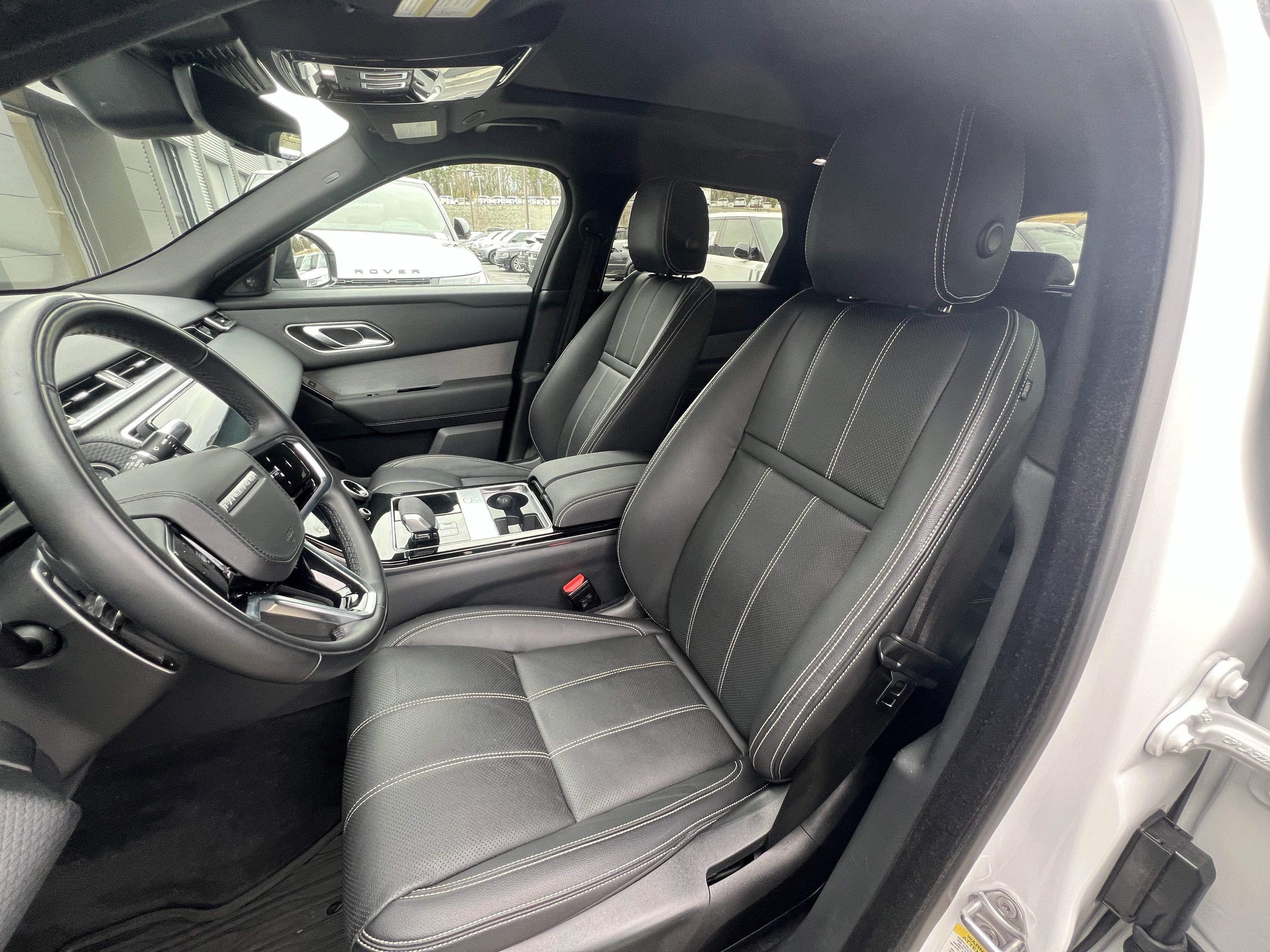 Certified 2023 Land Rover Range Rover Velar R-Dynamic S image 16