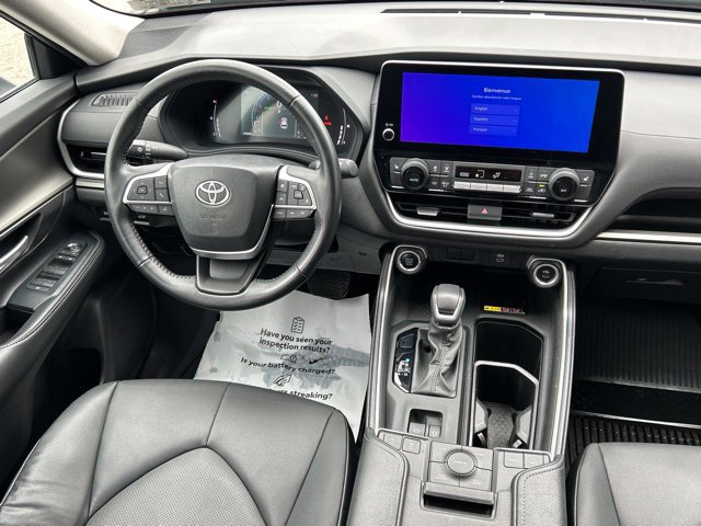 Used 2024 Toyota Grand Highlander AWD image 44