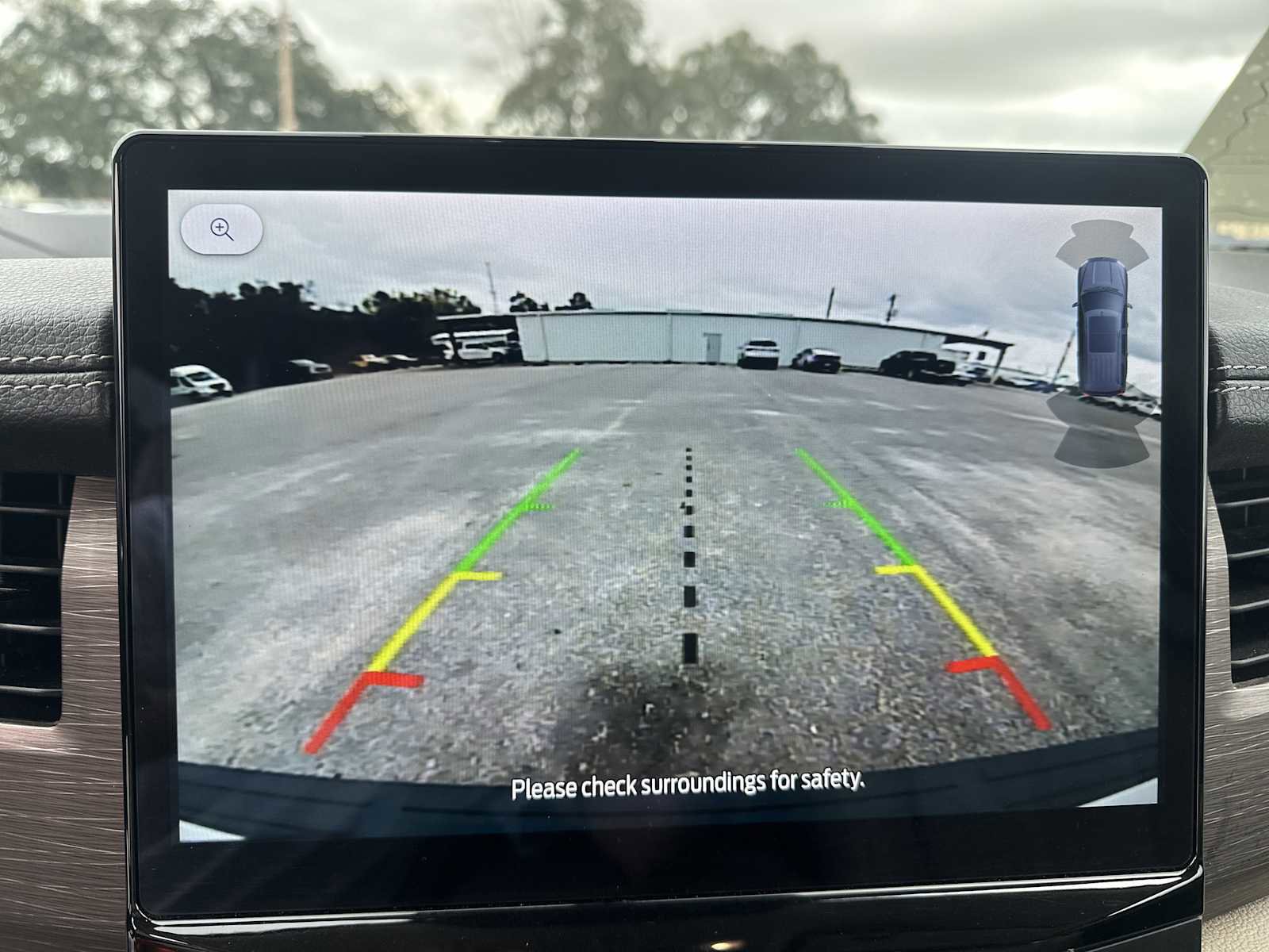 Used 2022 Ford Expedition Limited image 18