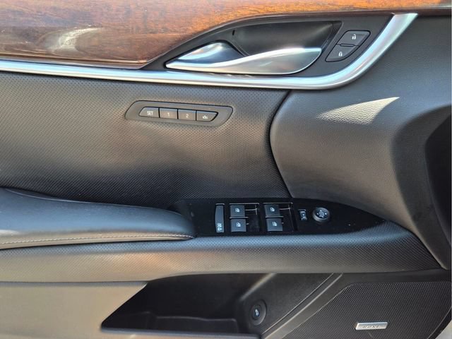 Used 2014 Cadillac XTS Luxury FWD image 31