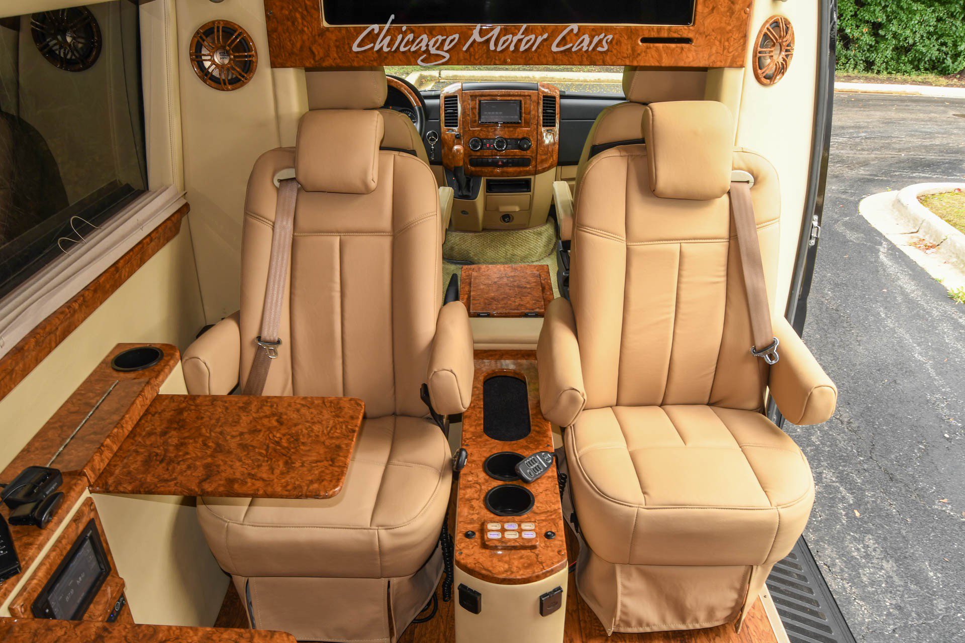 Used 2011 Freightliner Sprinter 2500 RWD image 26