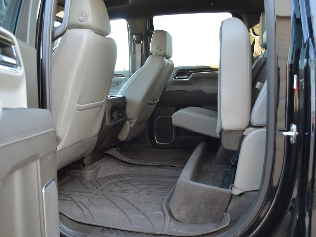 Used 2024 Chevrolet Silverado 1500 RST w/ Convenience Package II AWD/4WD image 22