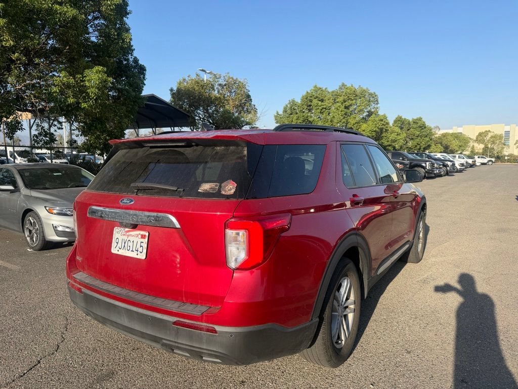Used 2023 Ford Explorer XLT RWD image 4