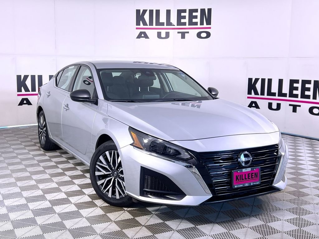 Used 2024 Nissan Altima 2.5 SV